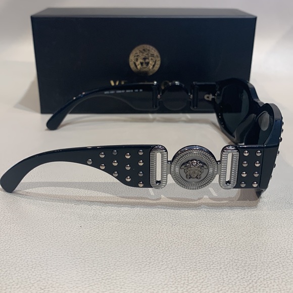 New Authentic Unisex Versace Sunglasses - Picture 12 of 14